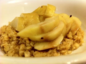oatmeal with chai poached pears